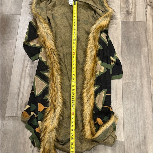 Tasha Polizzi Tinsley Aztec and Fur Long Cardigan Sweater with Faux Fur Trim - Picture 5 of 11